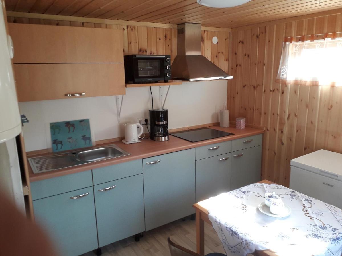 Ferienwohnung Gästehaus Älgstuga Hova Exterior foto